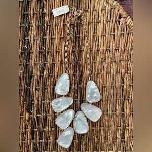 Brand new, never worn Kendra Scott statement necklace